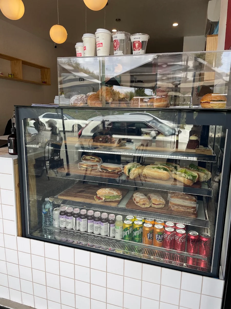 Vibe, Deli Dakota Specialty Coffee & Sandwiches