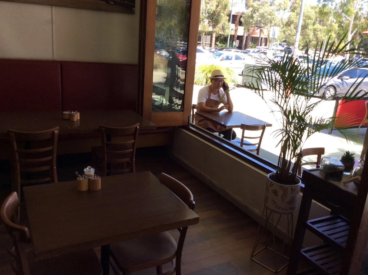 Vibe, King Bean Cafe