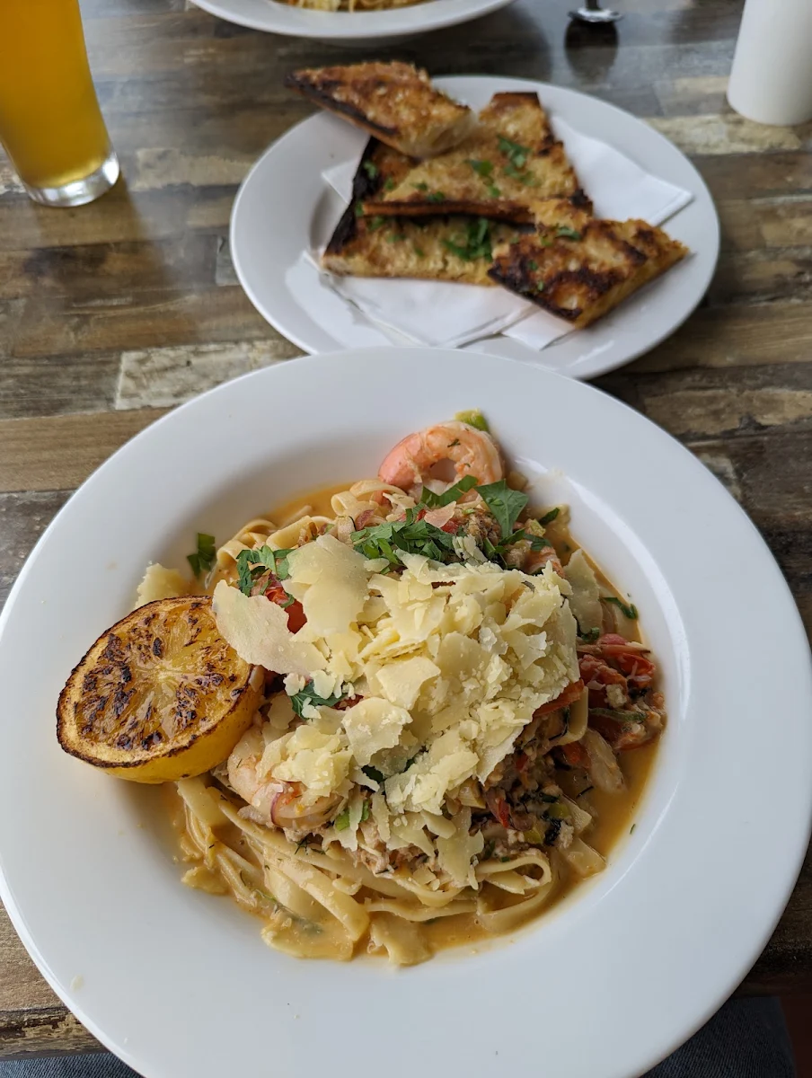 Food & drink, The Deck on Parkyn