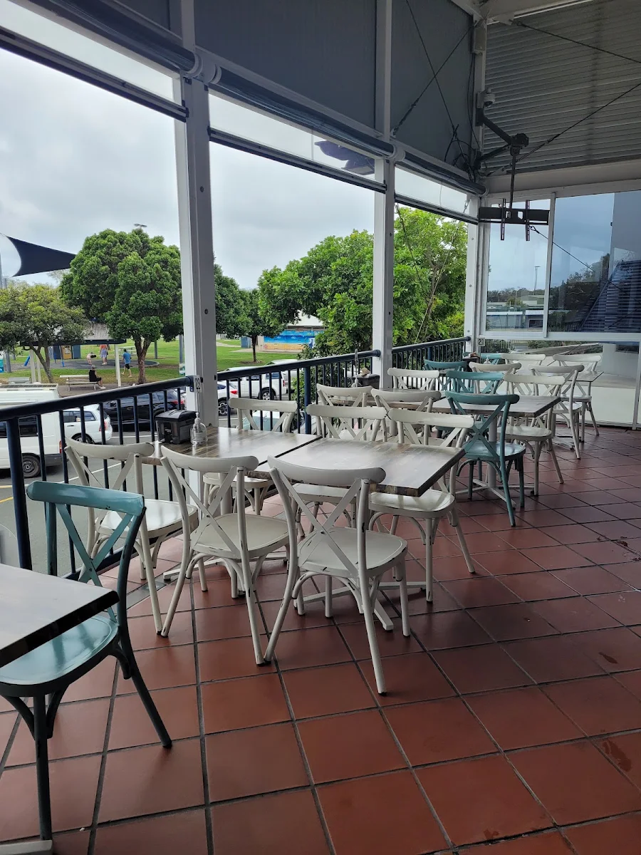 Vibe, The Deck on Parkyn