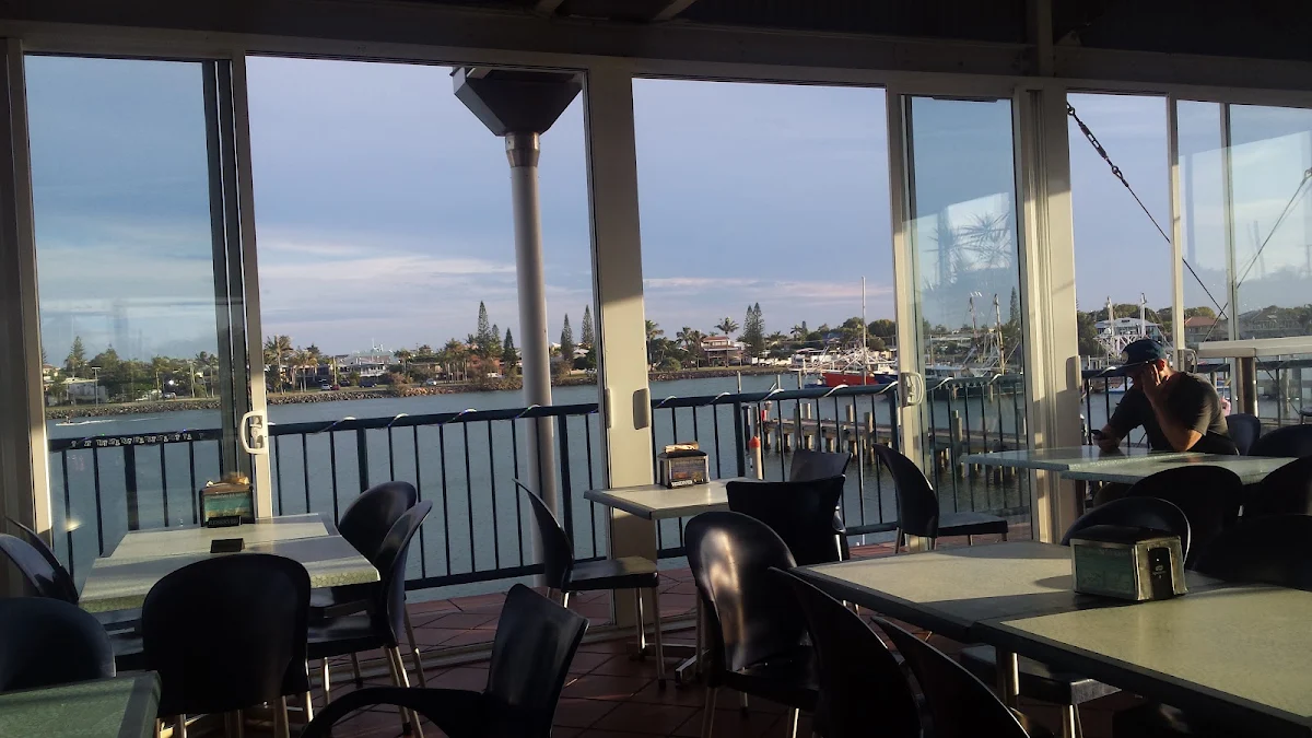Vibe, The Deck on Parkyn