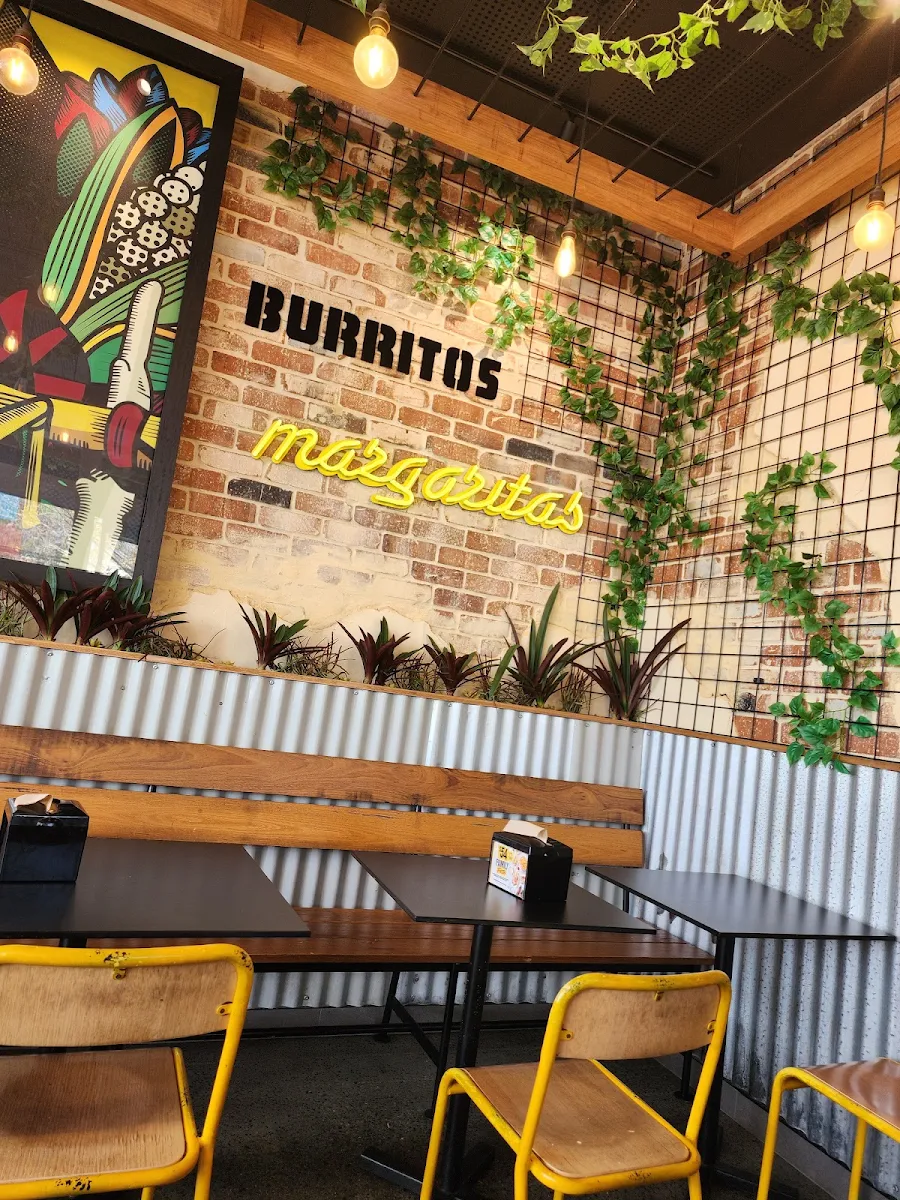 Vibe, Guzman y Gomez - Westfield Carousel