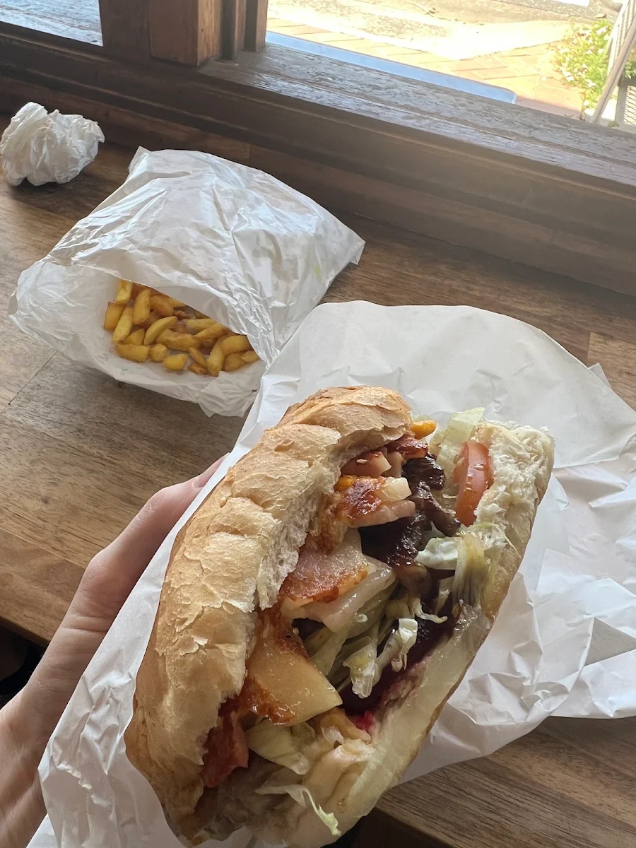 Food & drink, Baywatch Cafe
