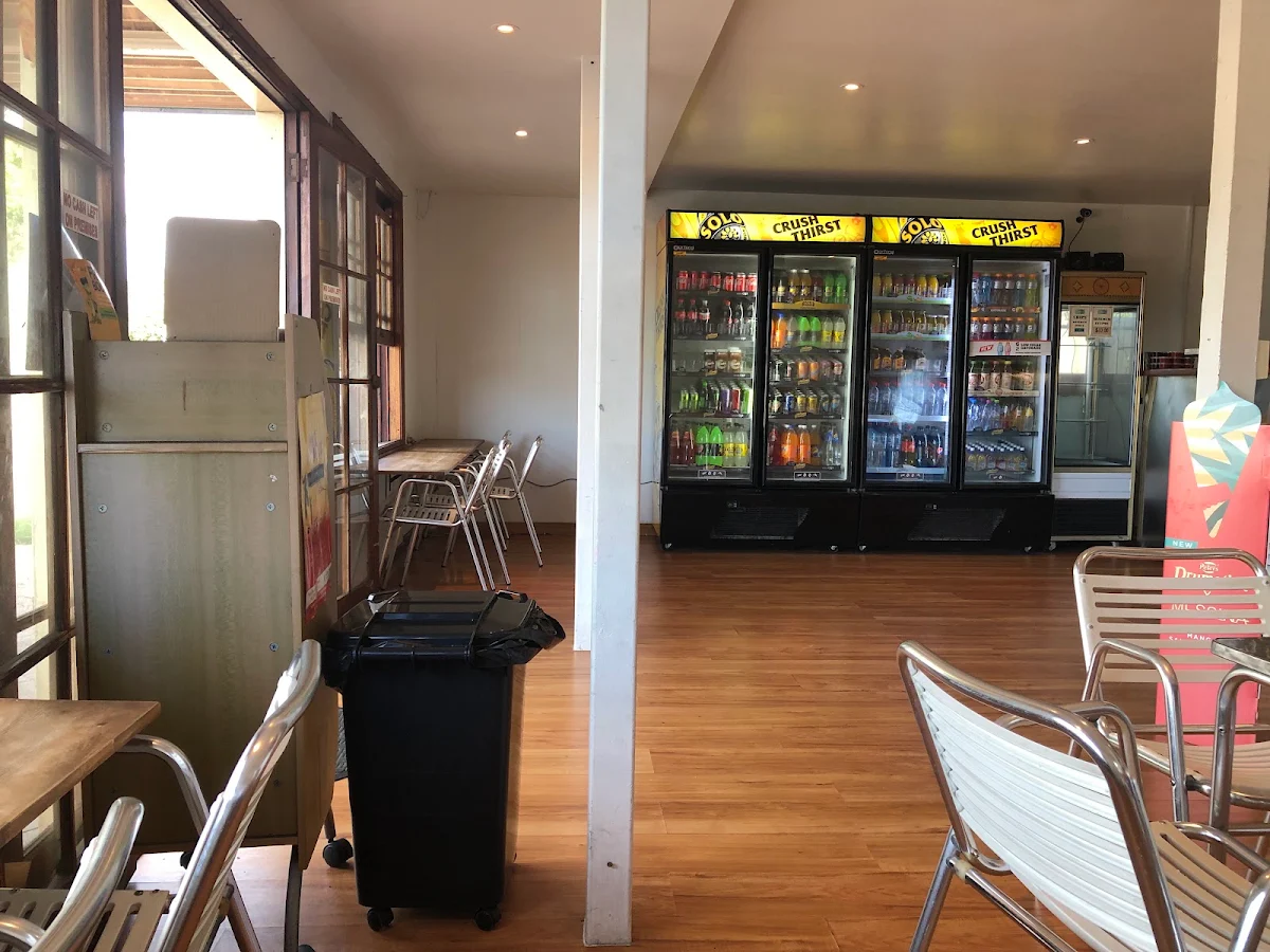 Vibe, Baywatch Cafe