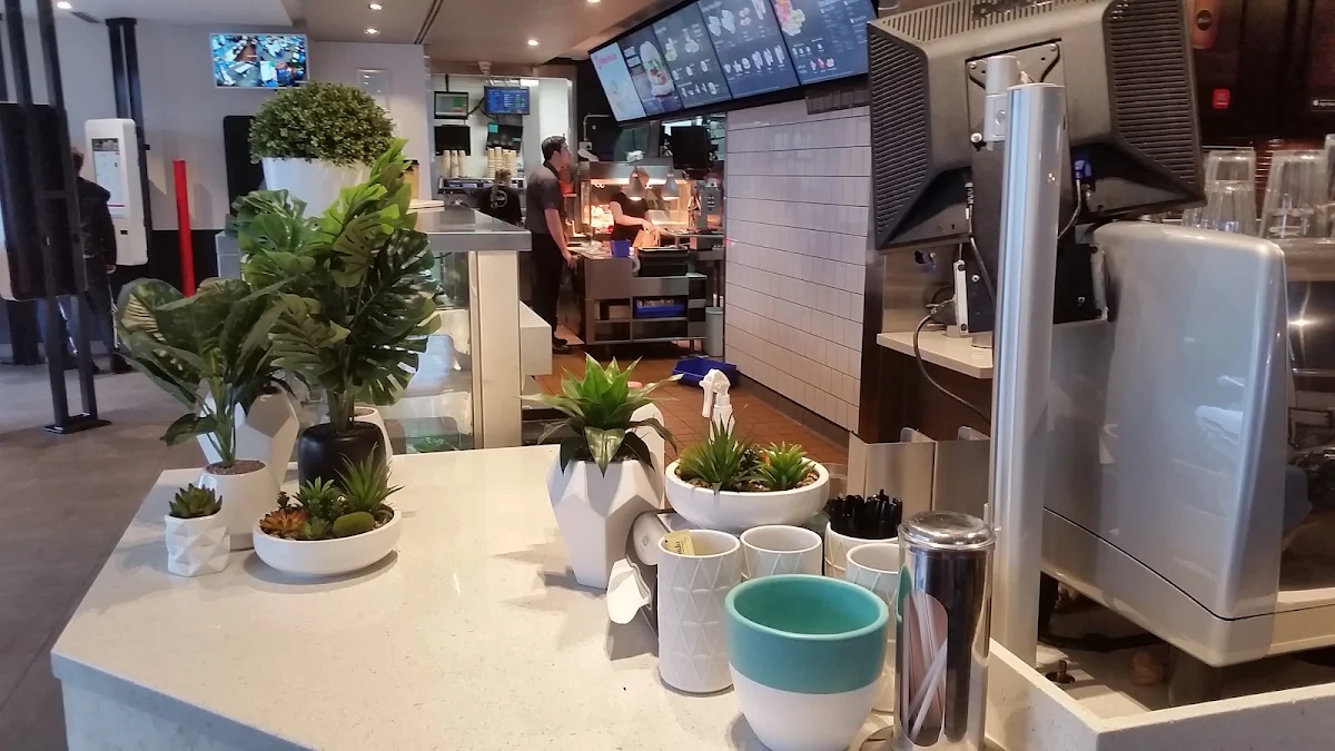 Vibe, McDonald's Weston