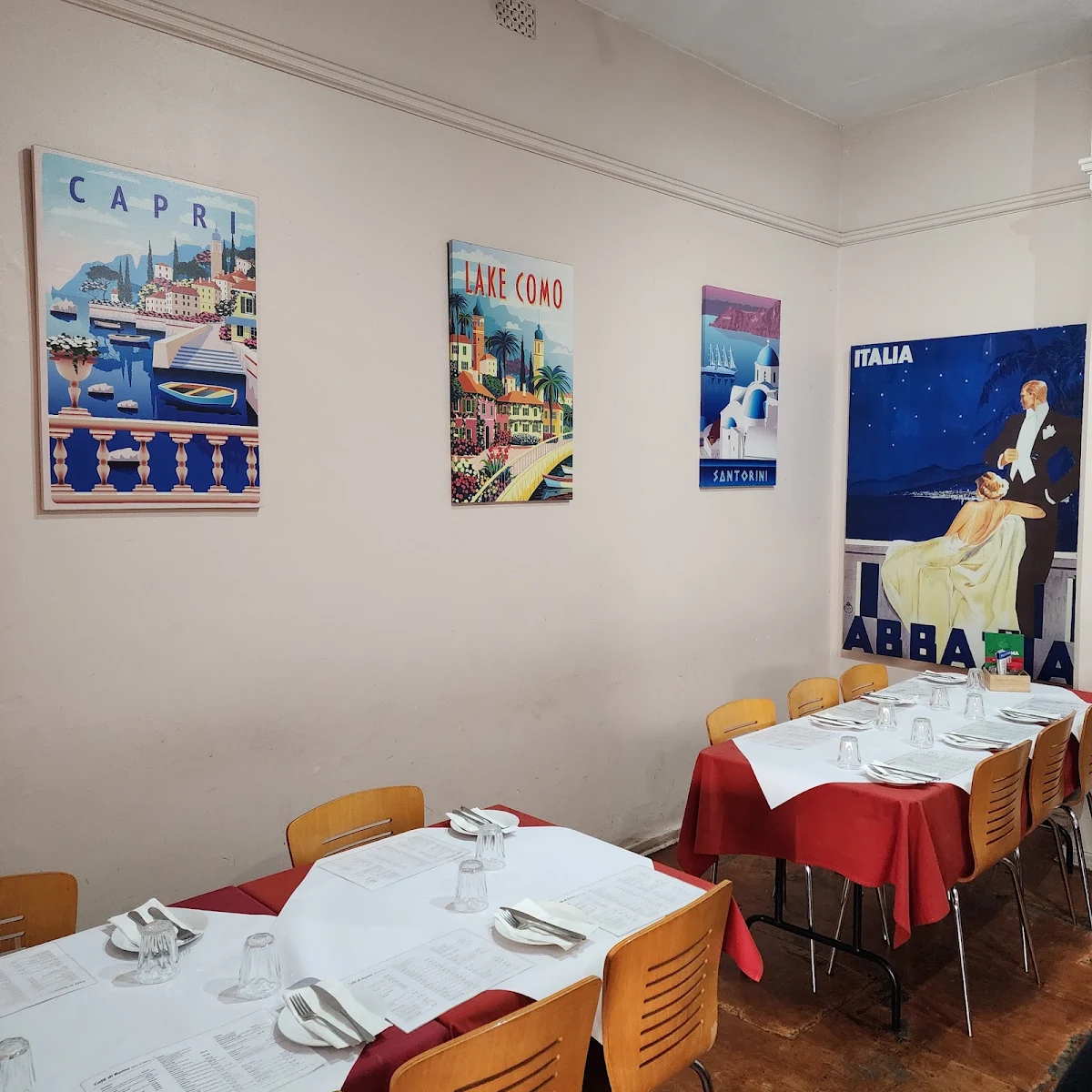 Vibe, Cafe Di Roma