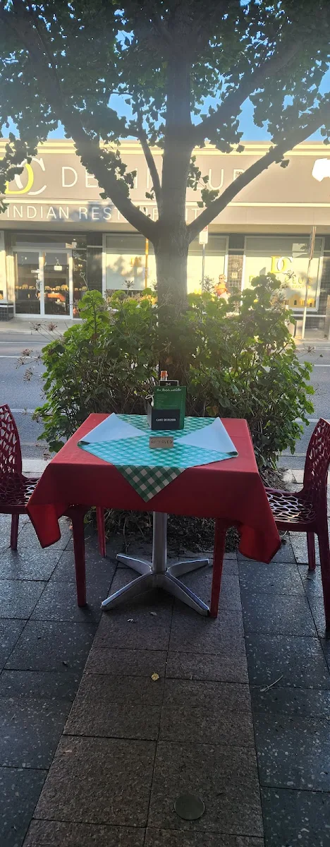 Vibe, Cafe Di Roma