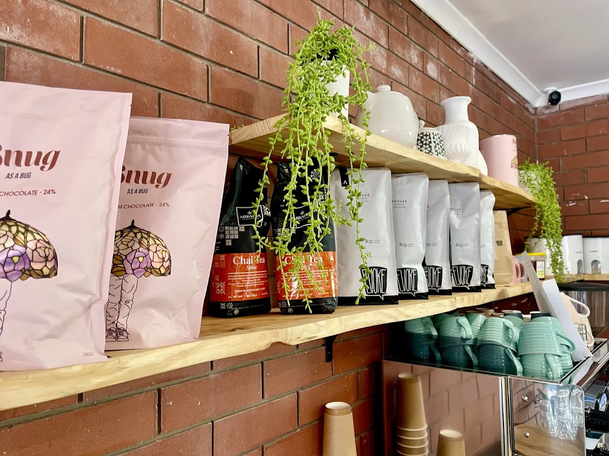 Vibe, The Candy Store & Cafe