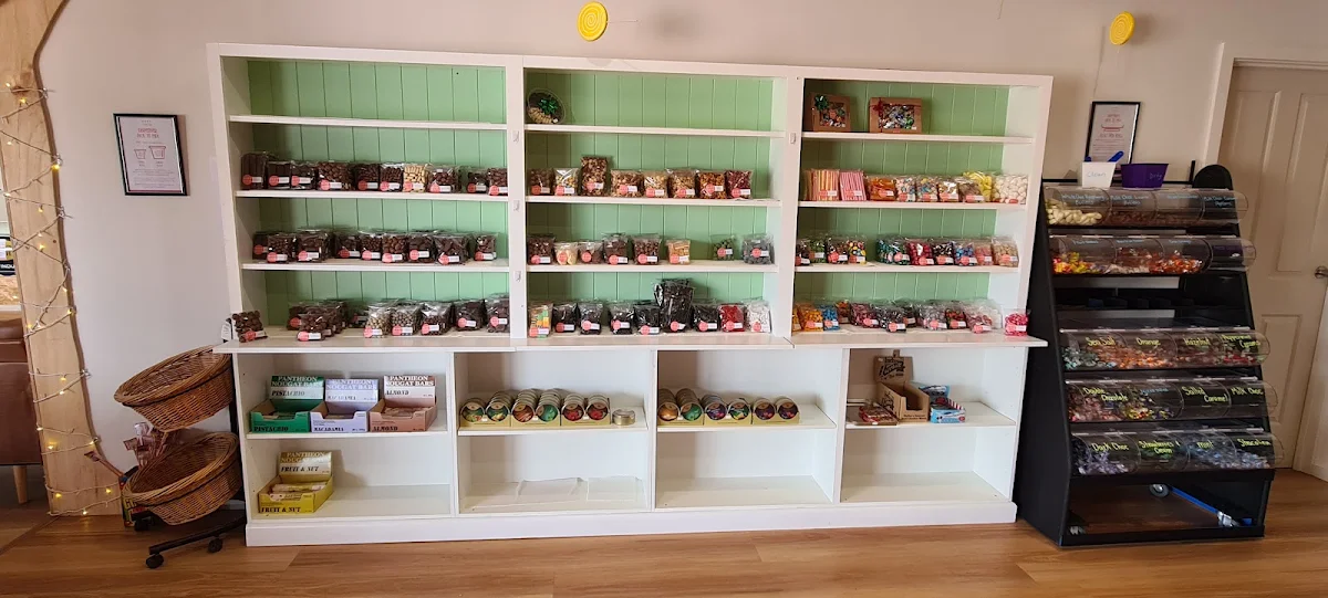 Vibe, The Candy Store & Cafe