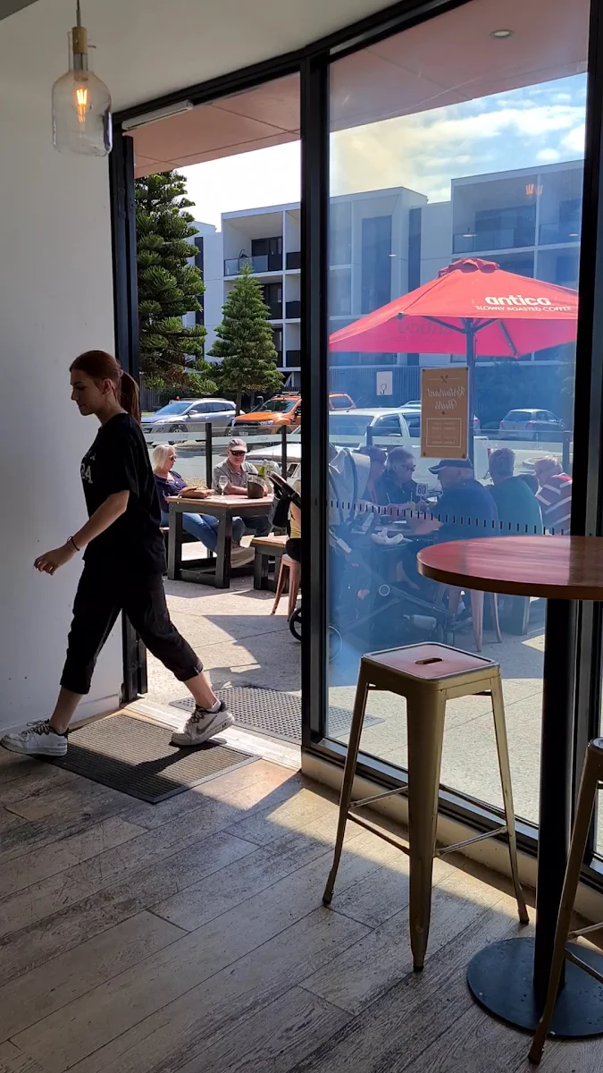 Vibe, By The Bay Cafe & Bar