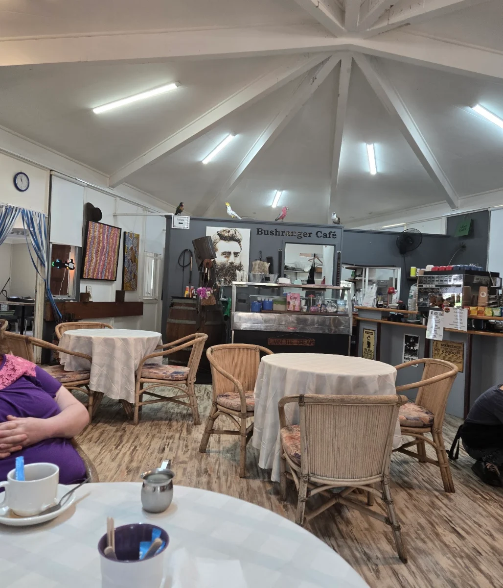 Vibe, Bushranger Cafe