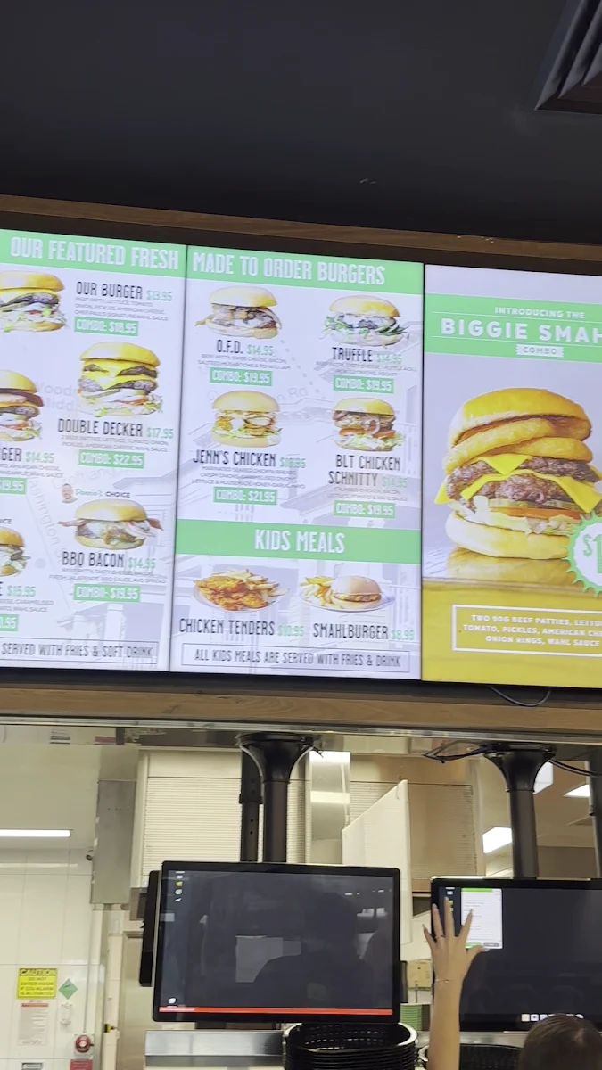 Menu, Wahlburgers