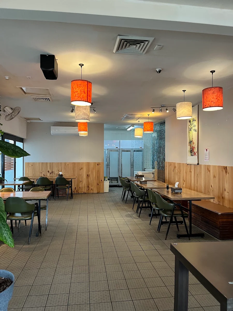 Vibe, Moon Fresh Sushi