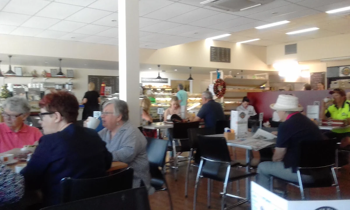 Vibe, South Wagga Bakery