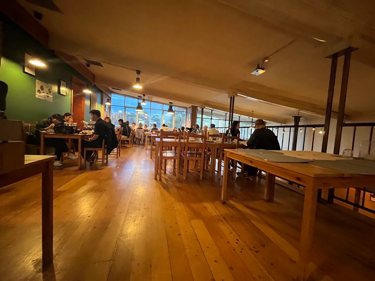 Vibe, Hodori Korean Garden