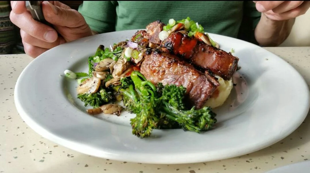 Food & drink, Commercial Hotel Nambour