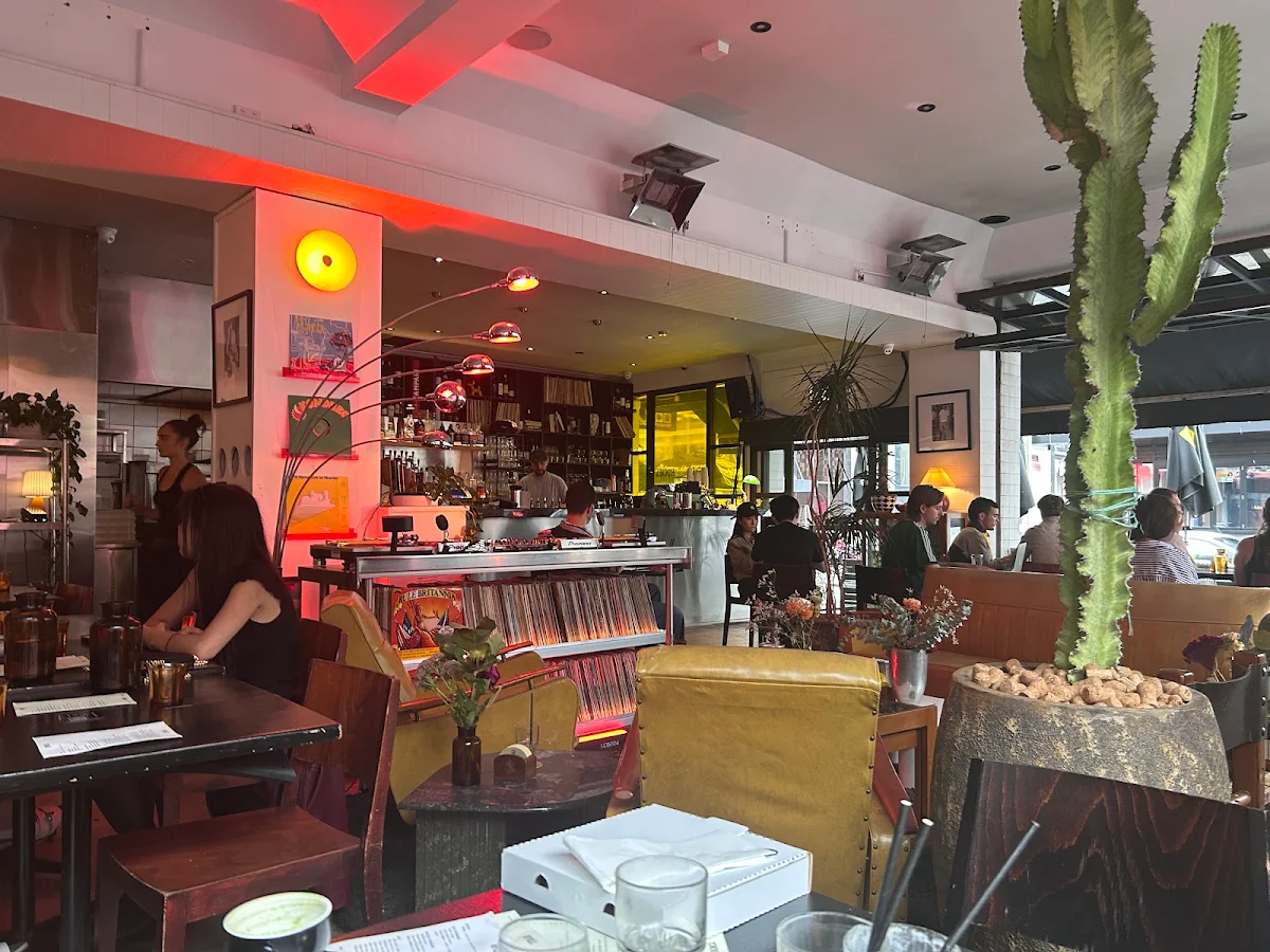 Vibe, Republic Economica
