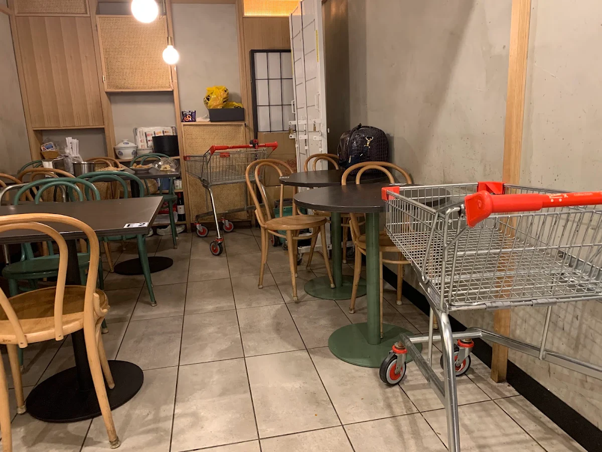 Vibe, Angie's Dumpling Bar-The Glen