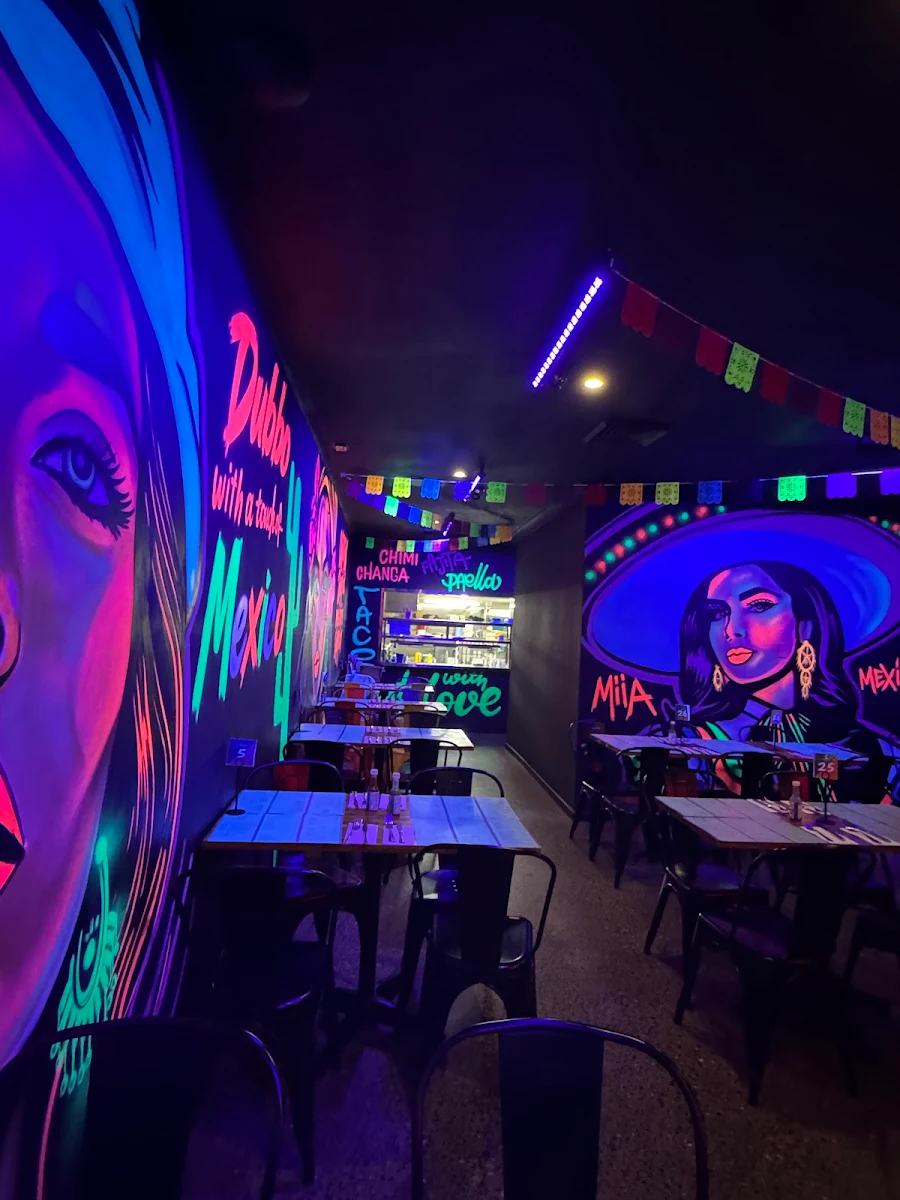 Vibe, Miia Mexiico Dubbo