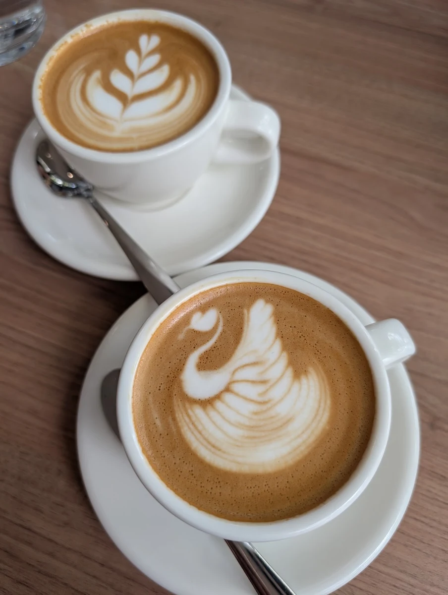 Food & drink, CAFÉ LUZON