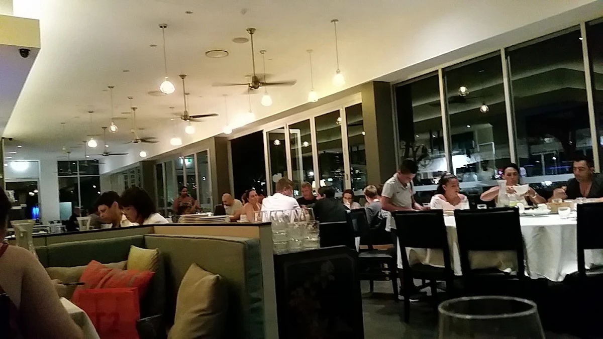 Vibe, Dragon Cove Chinese Cuisine
