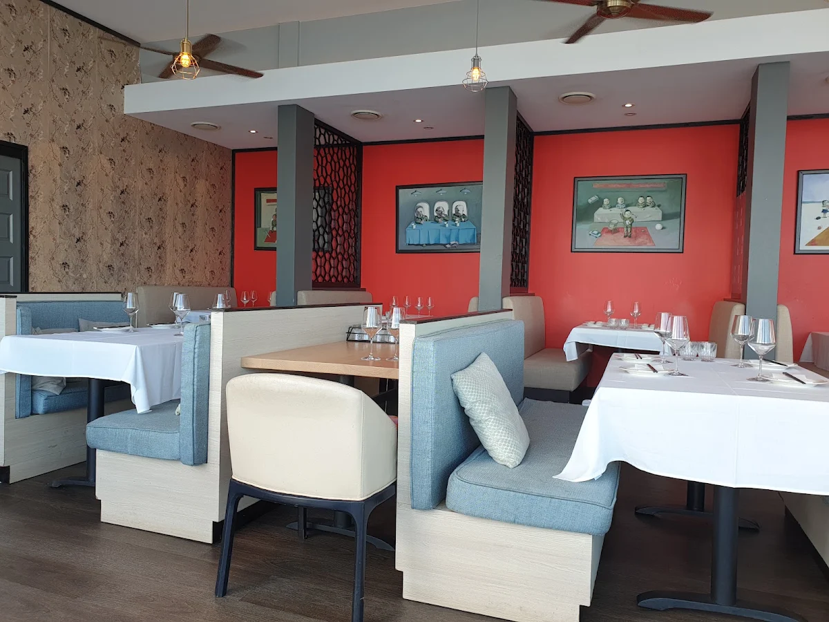 Vibe, Dragon Cove Chinese Cuisine