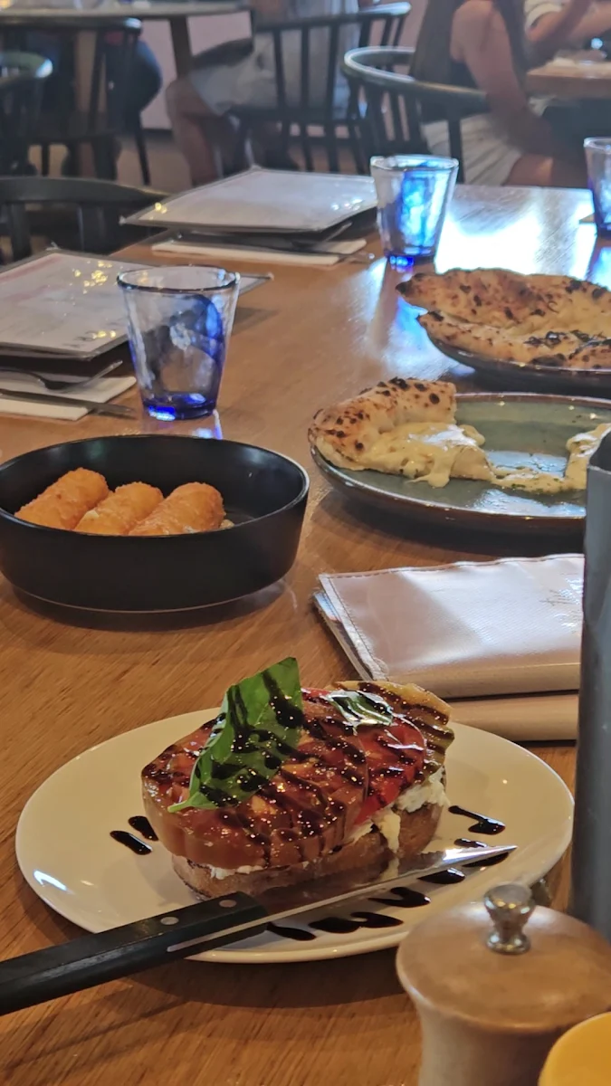 Food & drink, Postmistress Eatery