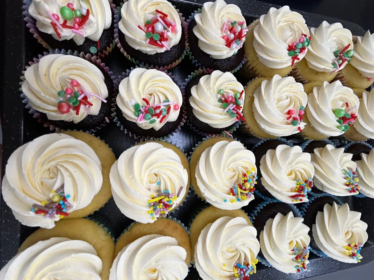 Food & drink, Gourmet Cakes and Platters