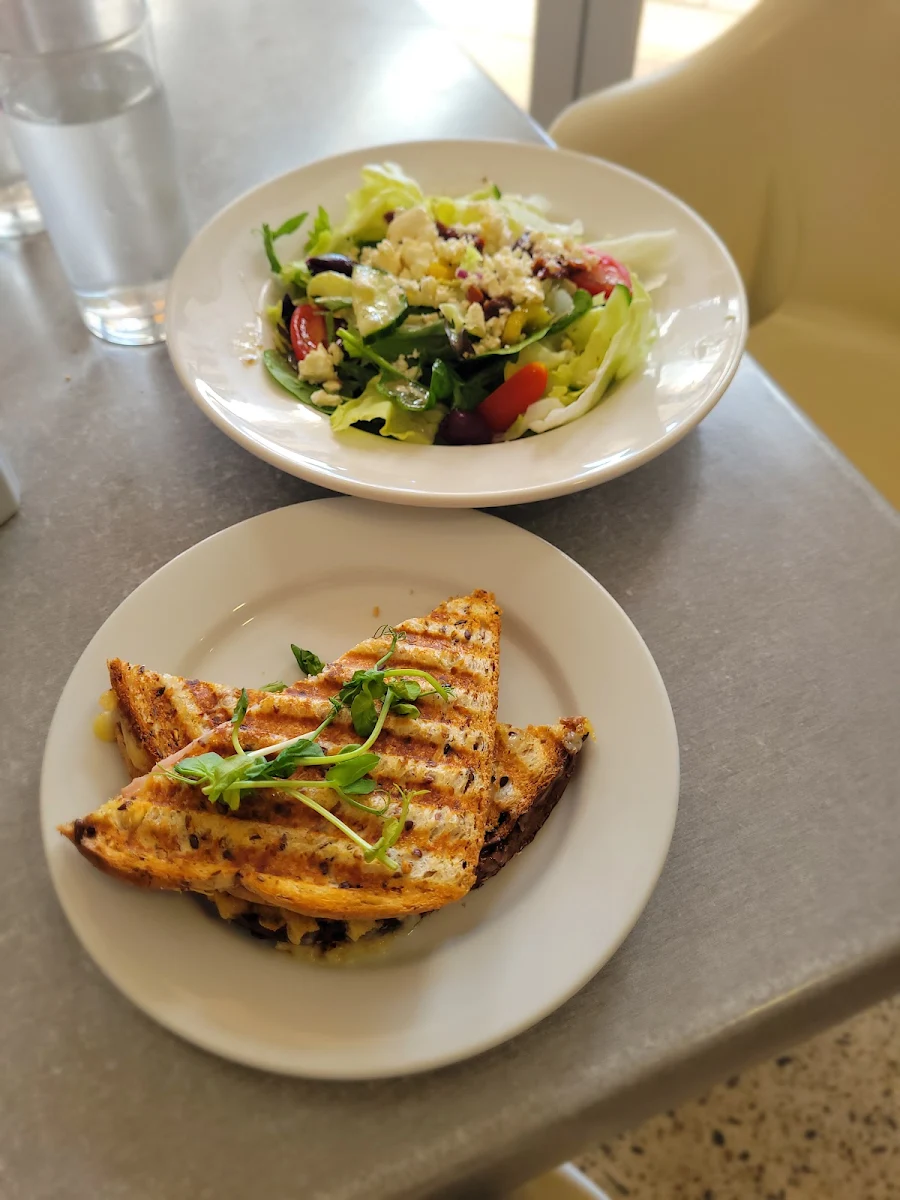 Food & drink, Central Greenough Cafe