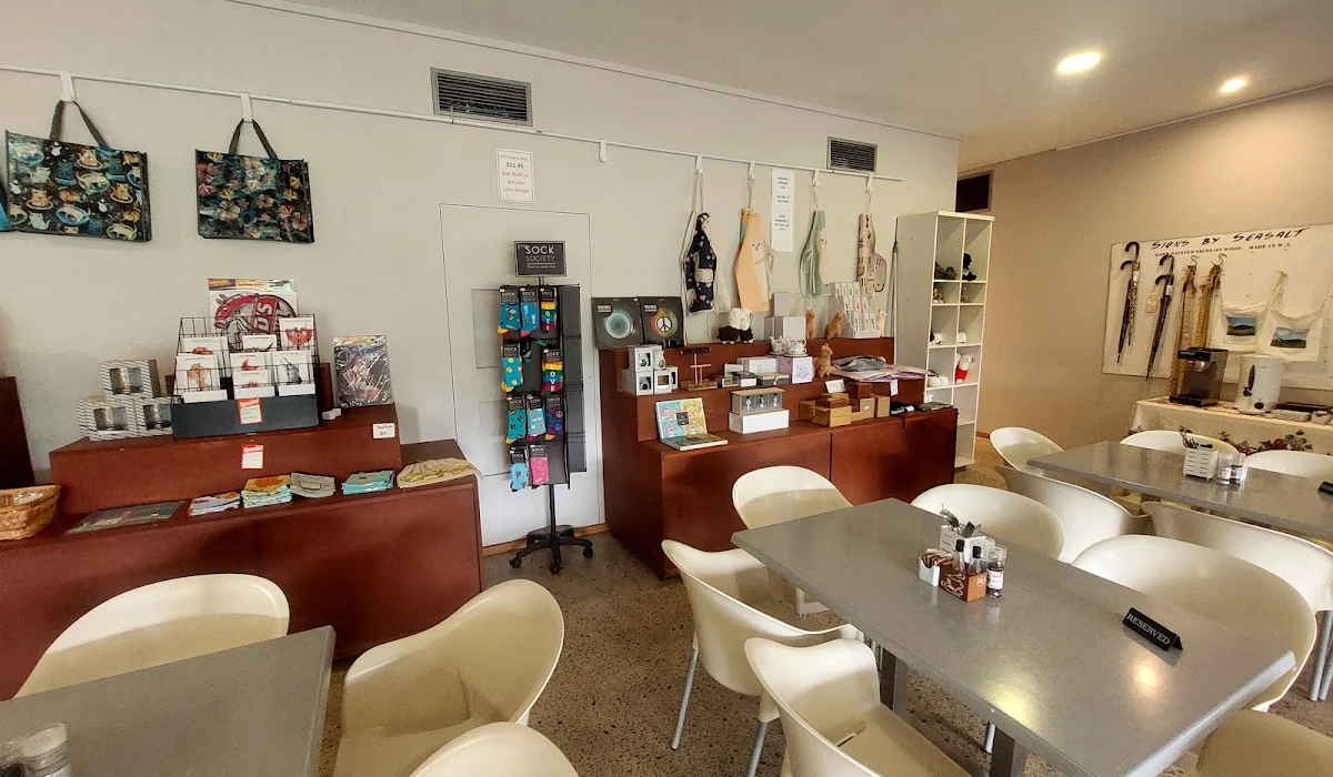 Vibe, Central Greenough Cafe