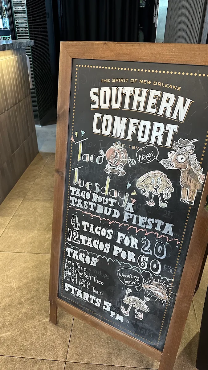 Menu, The Central