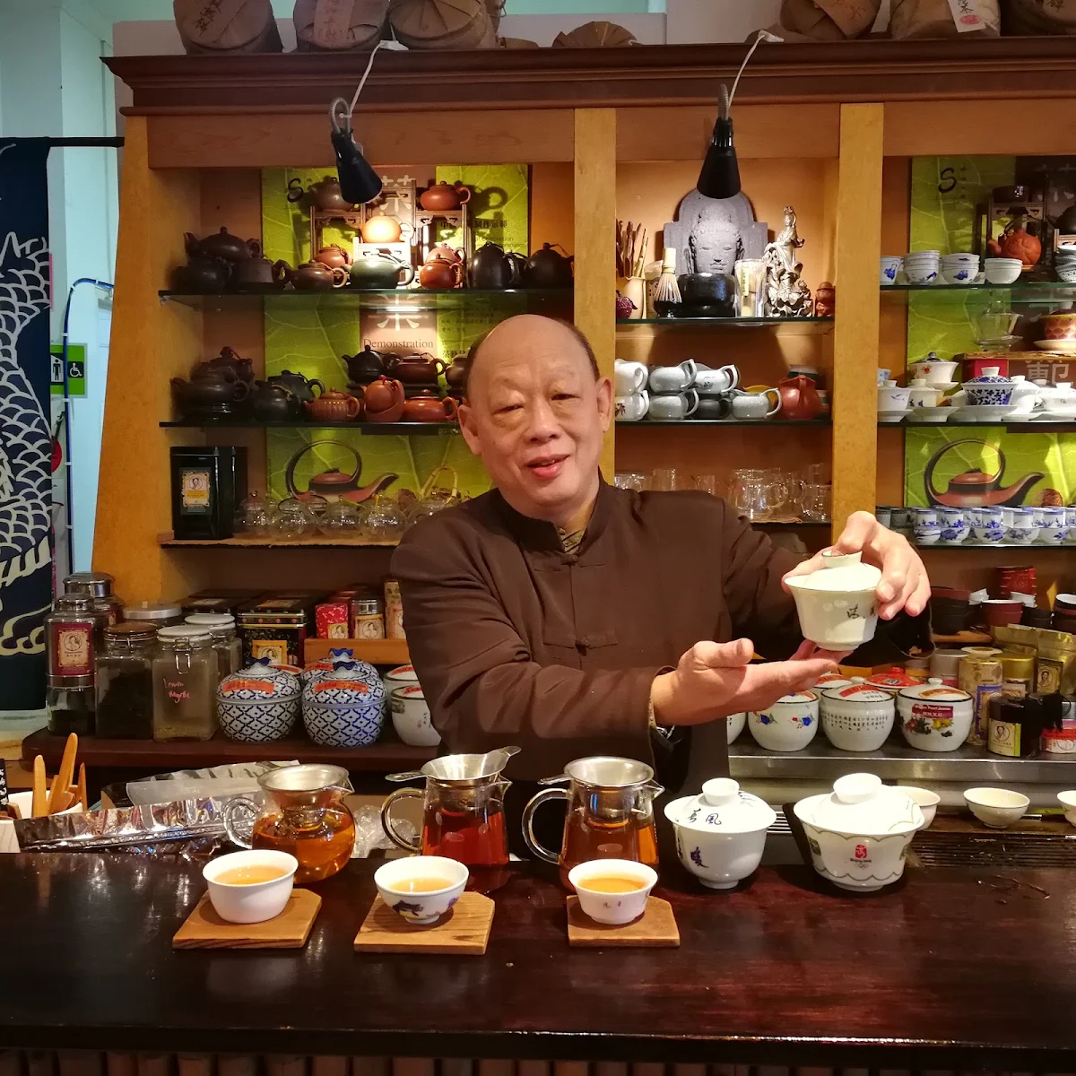 Vibe, Zensation Tea House
