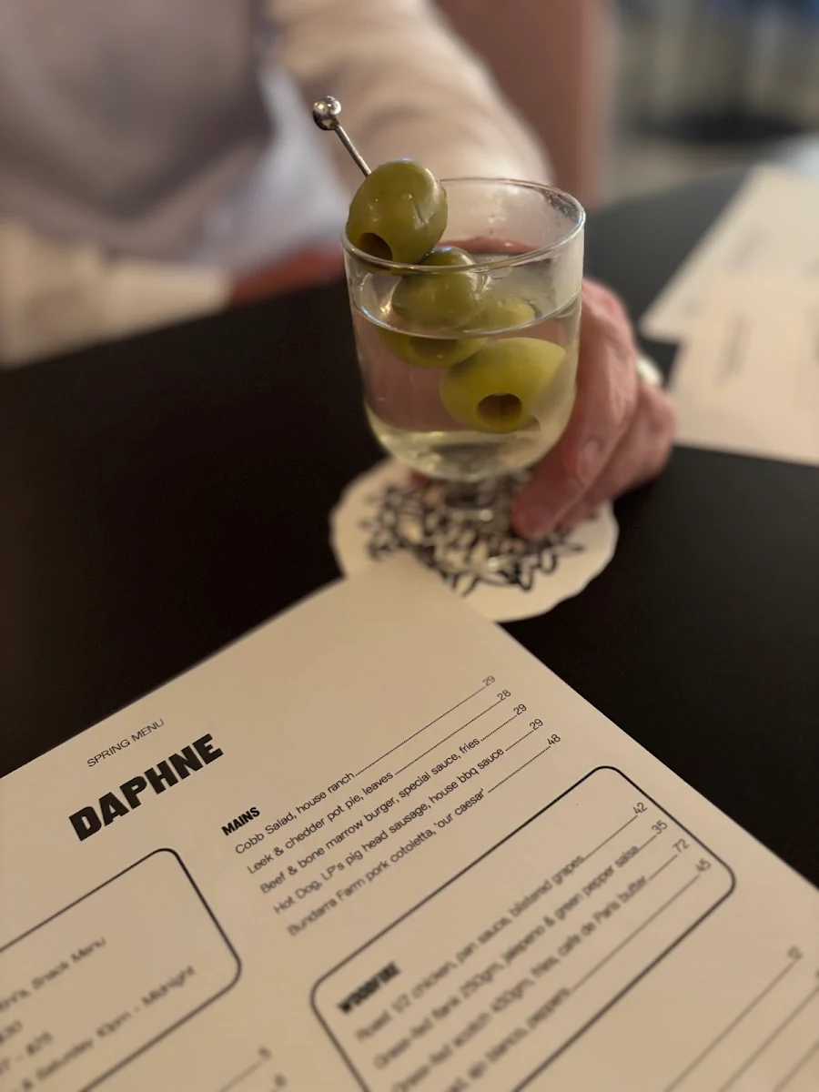 Menu, Daphne