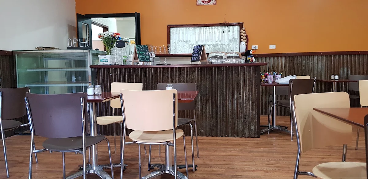 Vibe, Uncle Foggys Snack Bar And Cafe