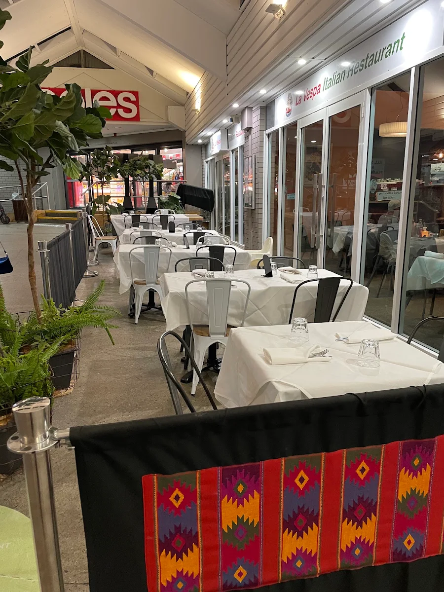 Vibe, La Vespa Italian Restaurant