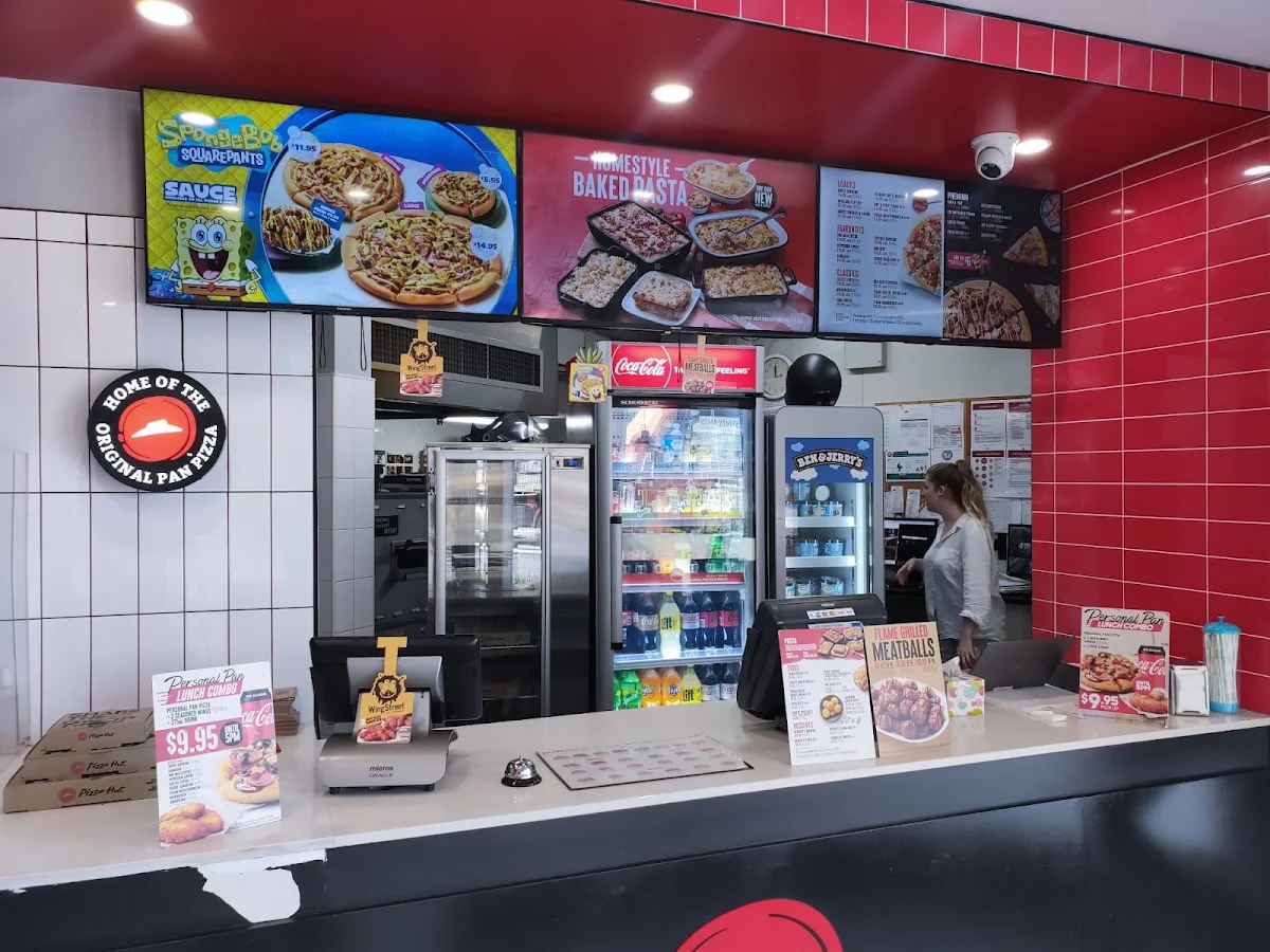 Menu, Pizza Hut Parramatta