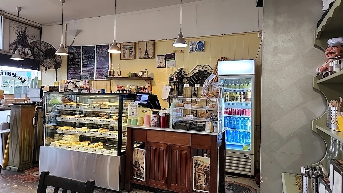 Vibe, Le Parisien Cafe Pâtisserie