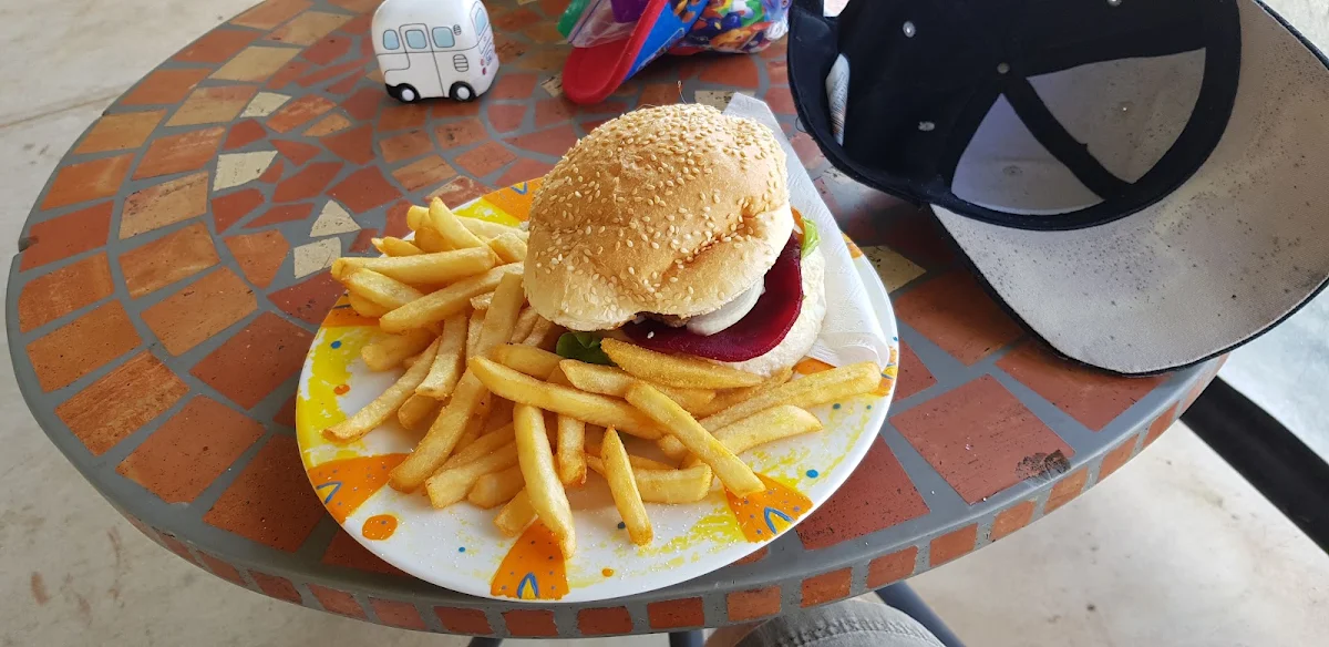 Food & drink, Millstream General Store