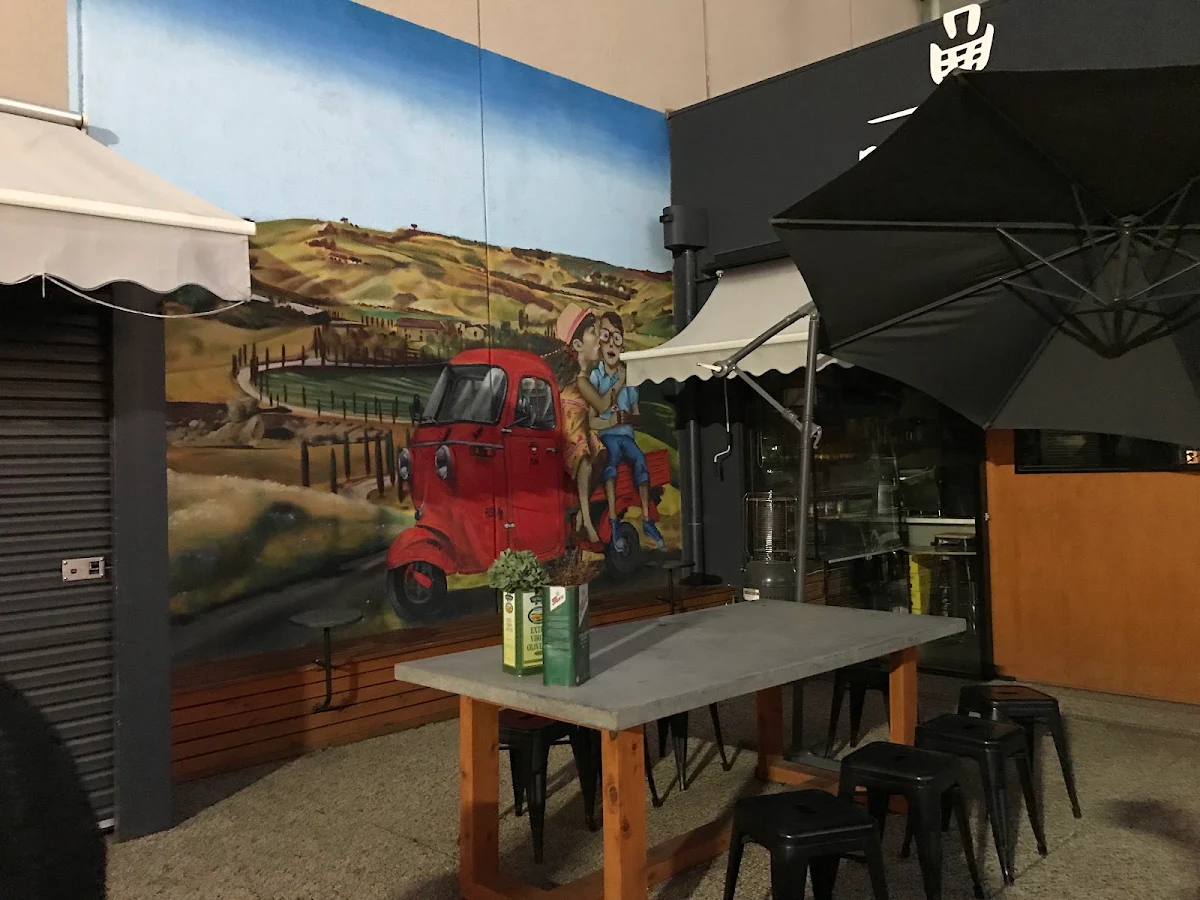 Vibe, Ciccio Pizza