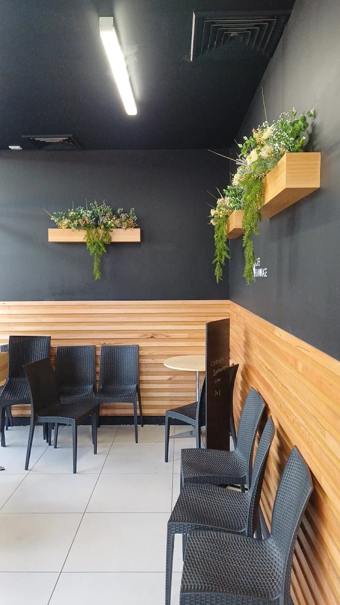 Vibe, Kayal cafe