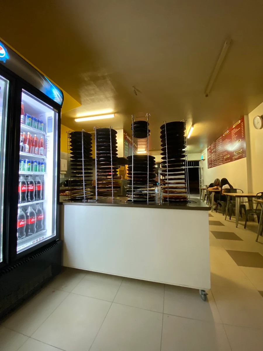 Vibe, Speedy's Pizza & Pasta