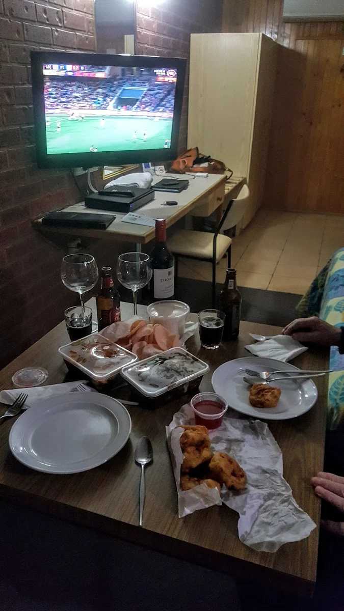 Food & drink, Country Mile Motor Inn