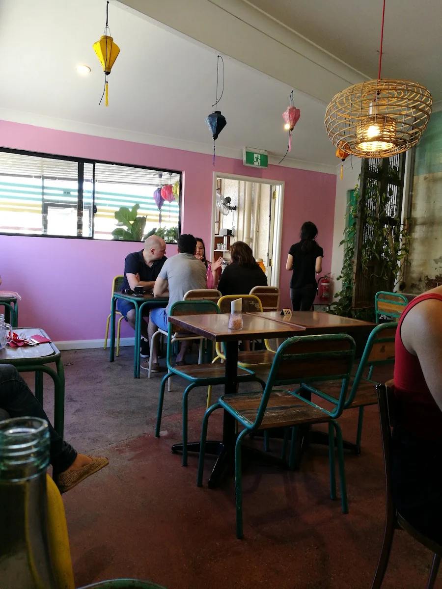 Vibe, Cafe O-Mai