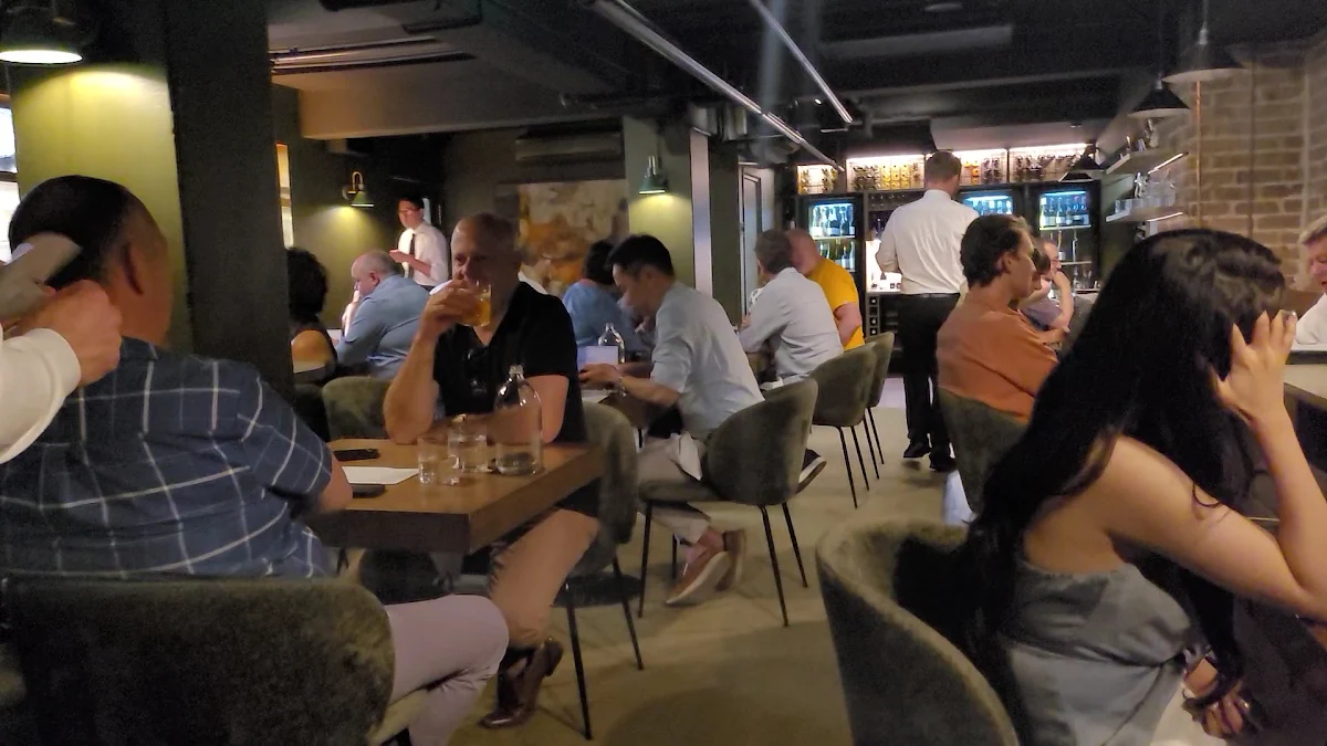 Vibe, NEL Restaurant