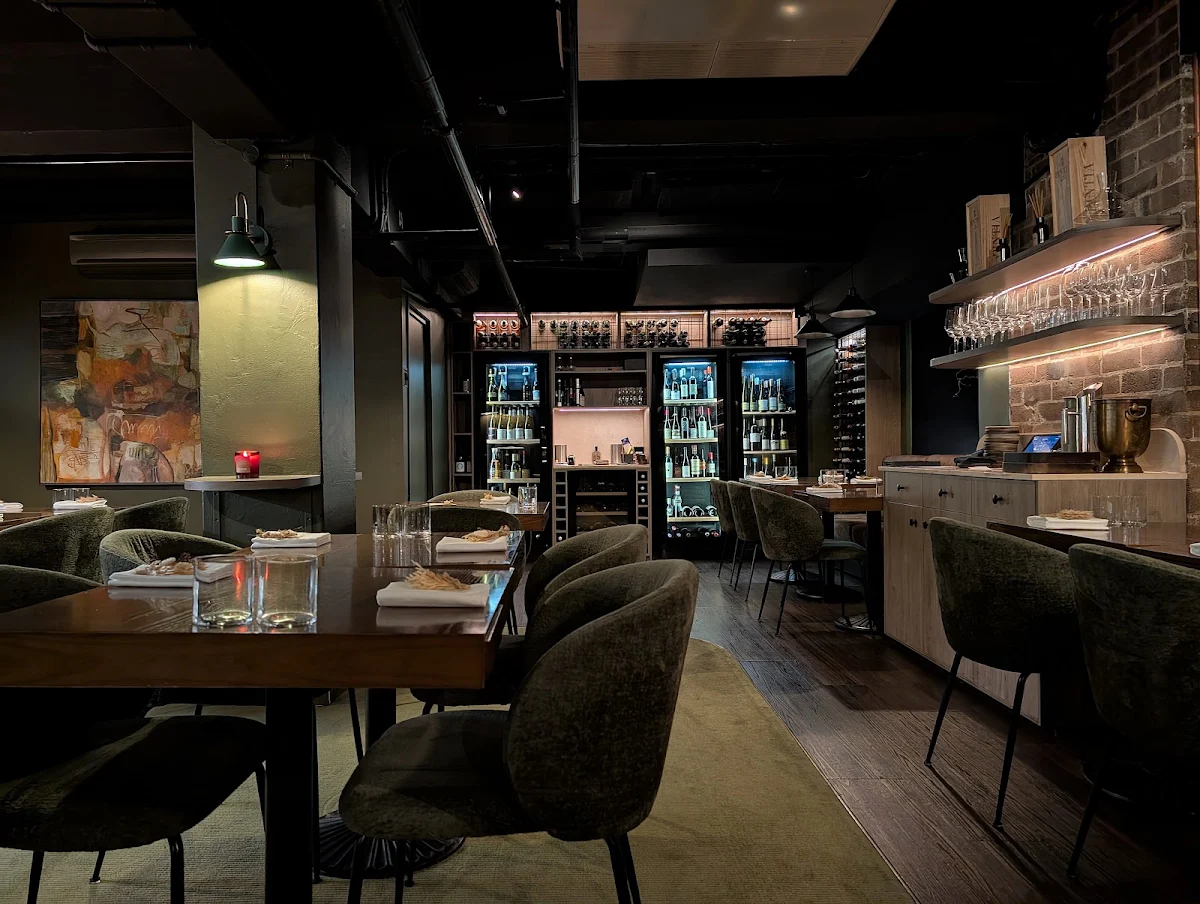 Vibe, NEL Restaurant