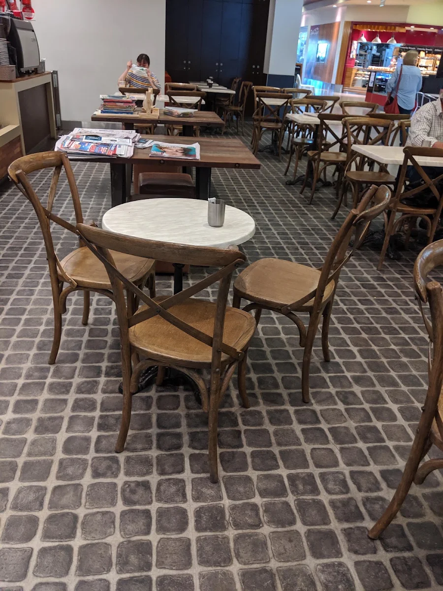 Vibe, Square Cafe Mawson Lakes