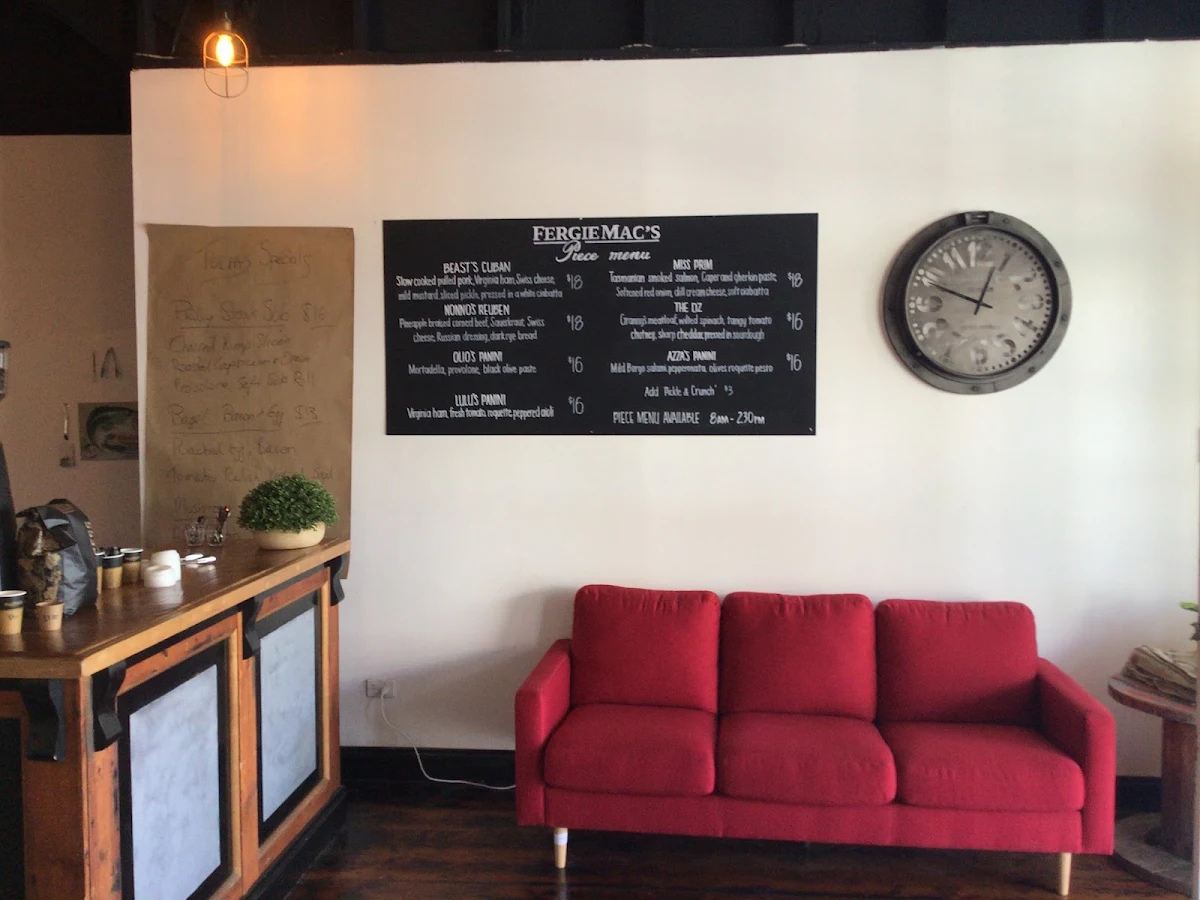 Menu, Fergie Mac's Lounge