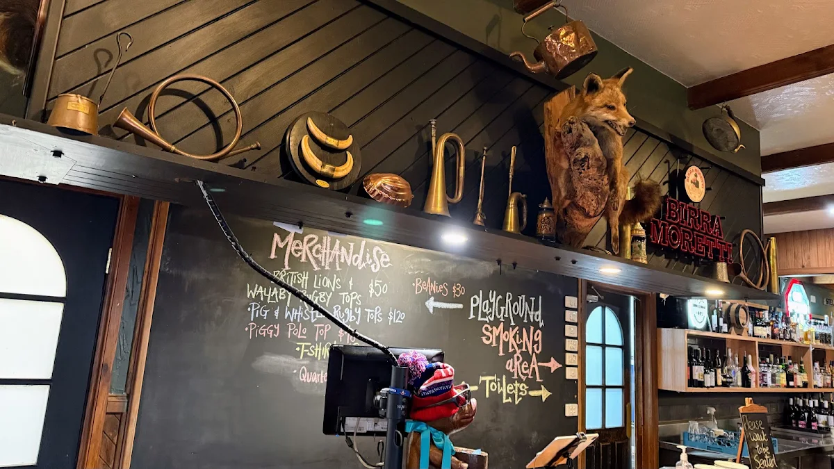 Vibe, Pig & Whistle Tavern