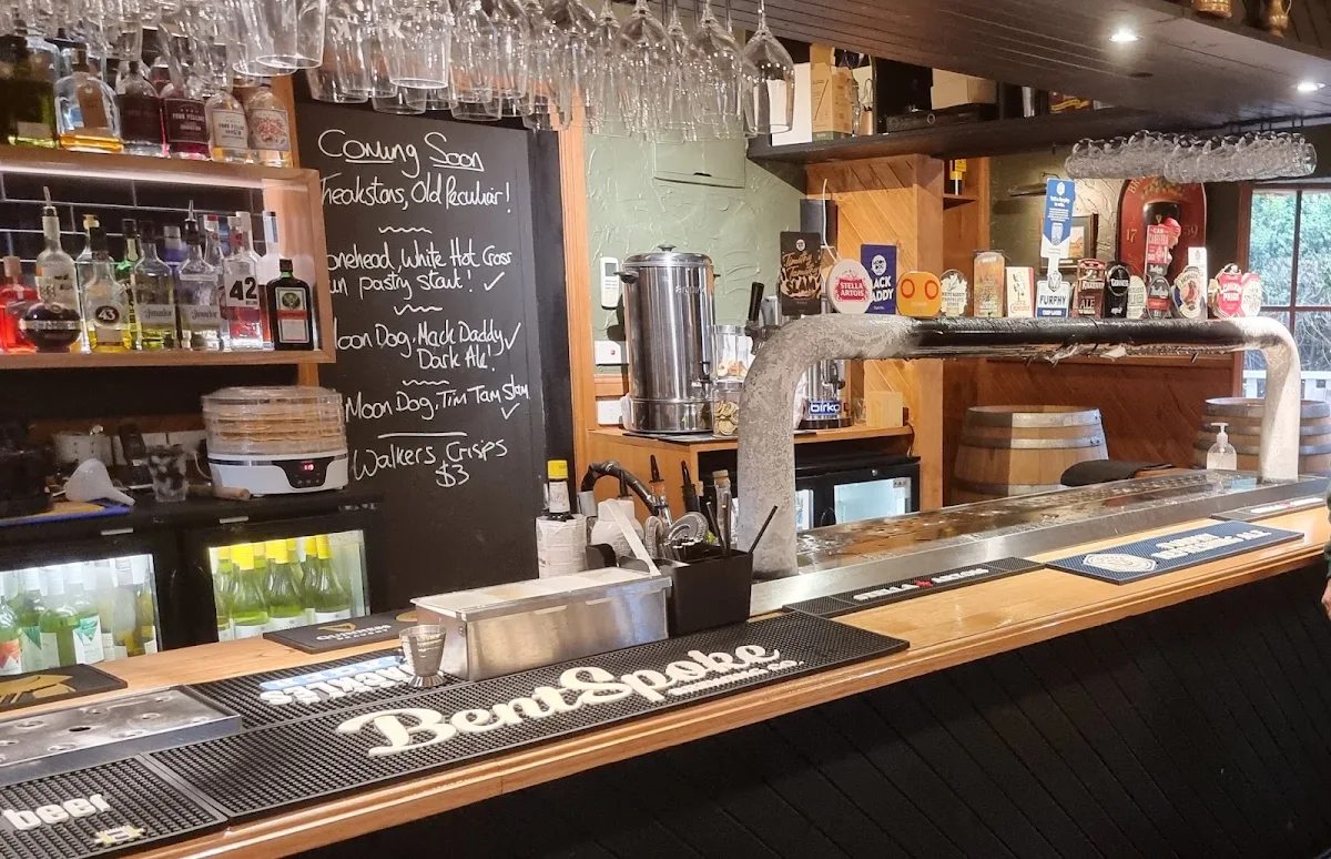 Vibe, Pig & Whistle Tavern