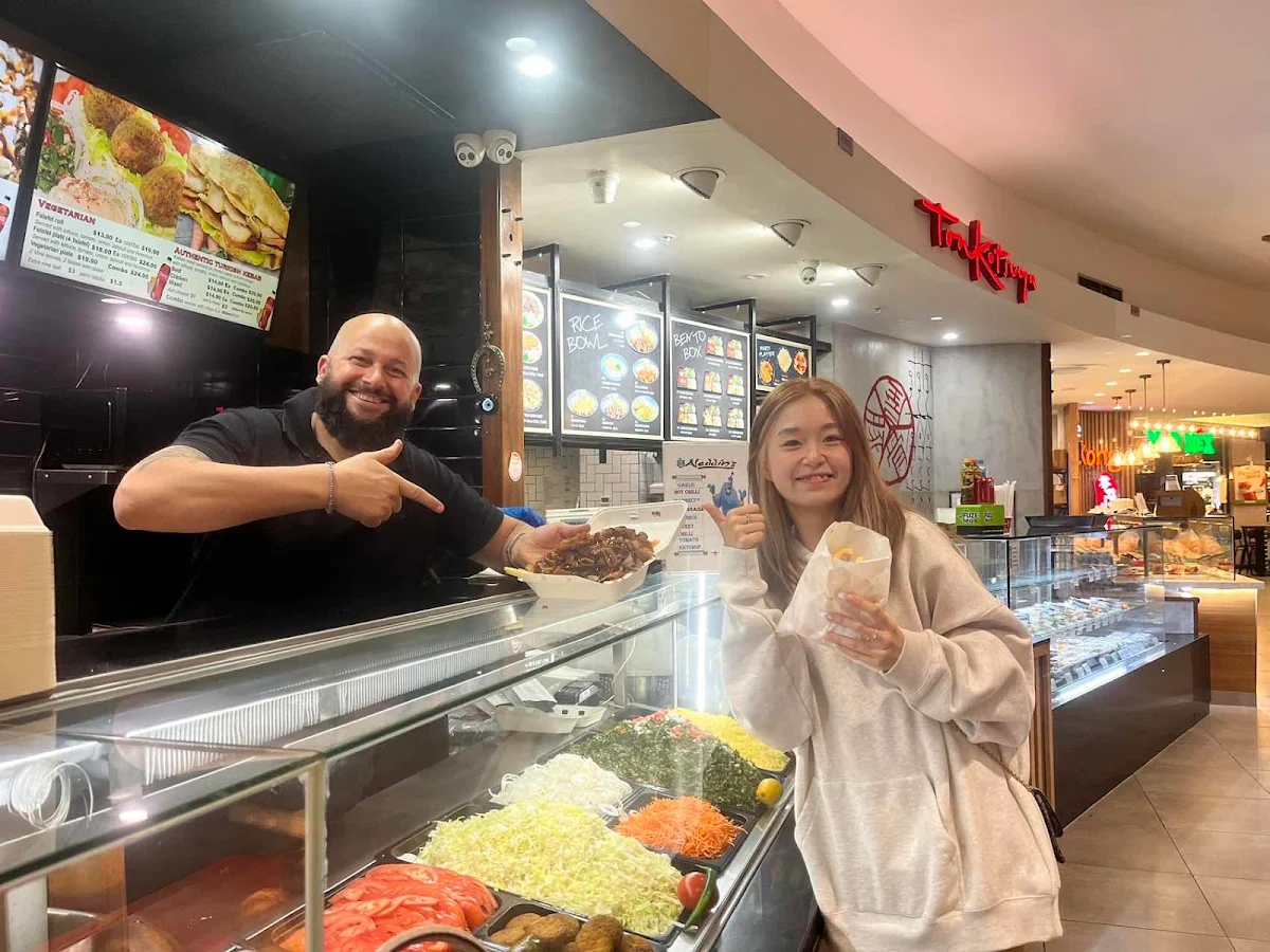 Vibe, Aladdin's Kebab